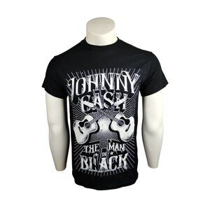 Johnny Cash Mens Small The Man in Black Guitar Outlaw Music Graphic Print Tshirt